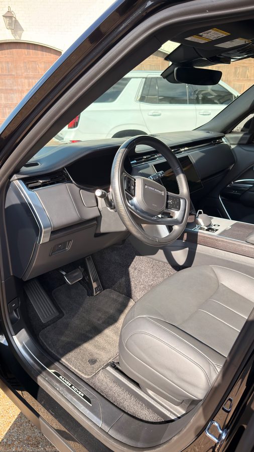 Range Rover front interior after an interior detail